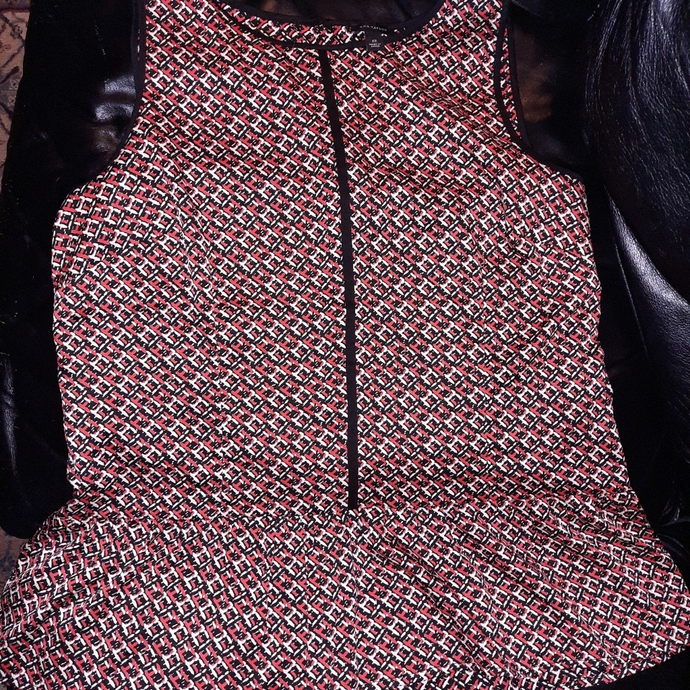 Ann Taylor Lightweight Sleeveless top